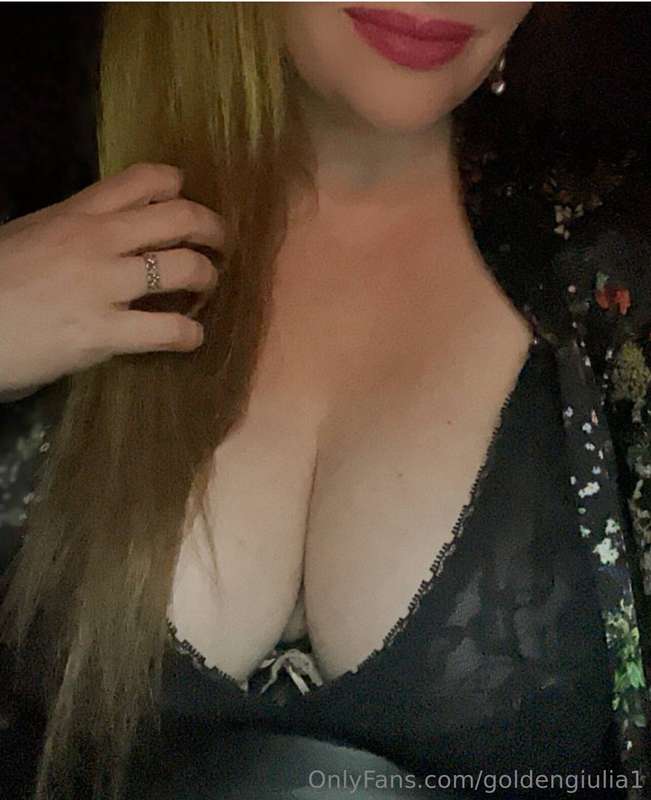 Hot Friday ❤️💋🔥