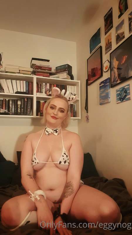 Is this a reverse cowgirl?🐄