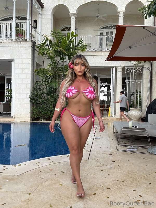 bootyqueenbae
