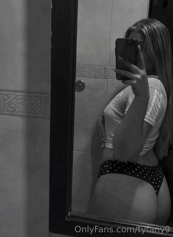 Hello Good morning I would like your hands to touch my skin ..
