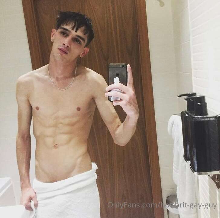 hot-brit-gay-guy