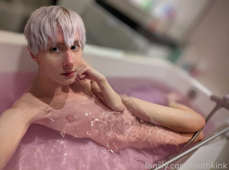 mothkink image #14