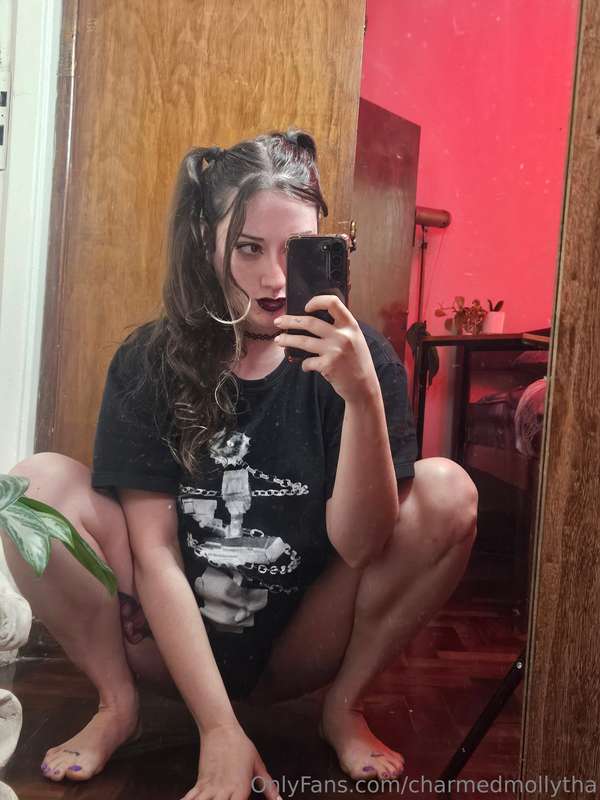 mollyempress