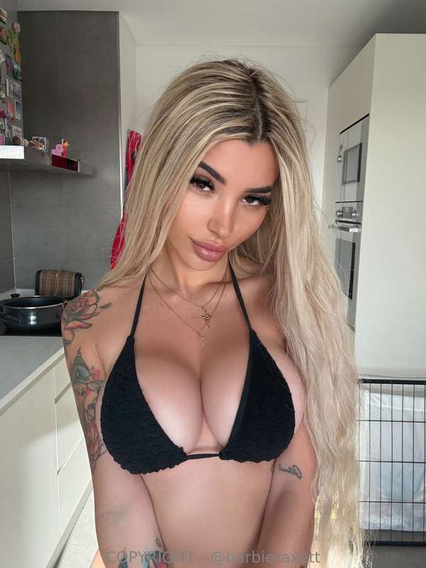 Can I have your milk? 🤭