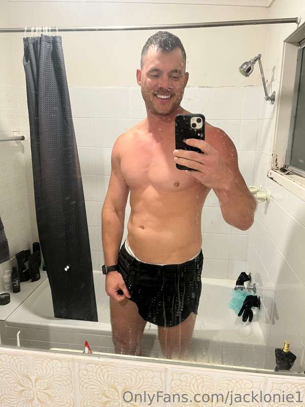 Cum and I'll give you shower with lots of my hot stuff! 😏 I'..