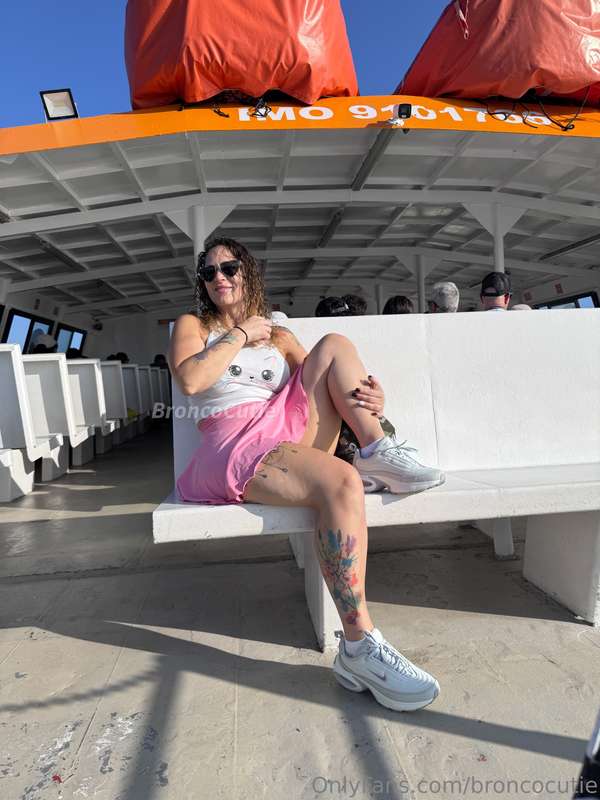 Come get exclusive access to my hottest pics and vids! Join ..