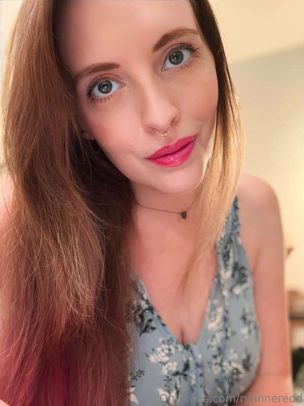 I want you to hold my gaze for your entire orgasm. Can you d..