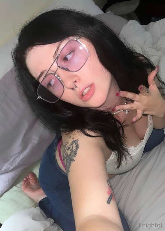 i'm doing an IRL stream today! i wanted to do a lil chill st..