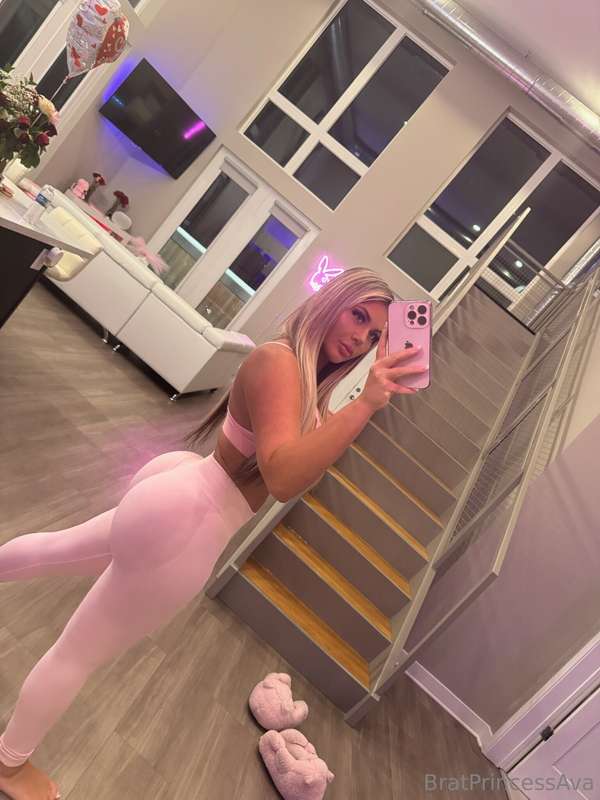bratprincessava