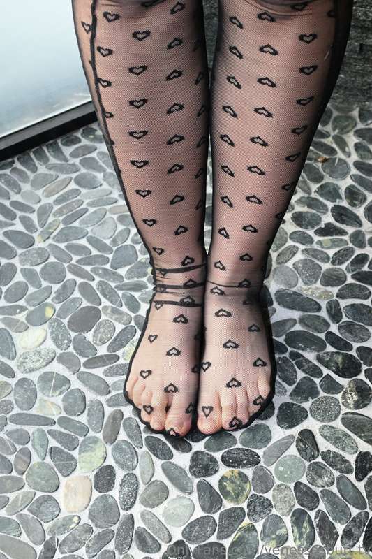 Give a 💗 to my feet?