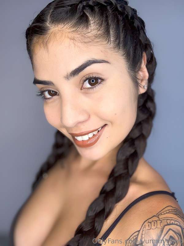 I feel like making some videos with two braids. 🥰