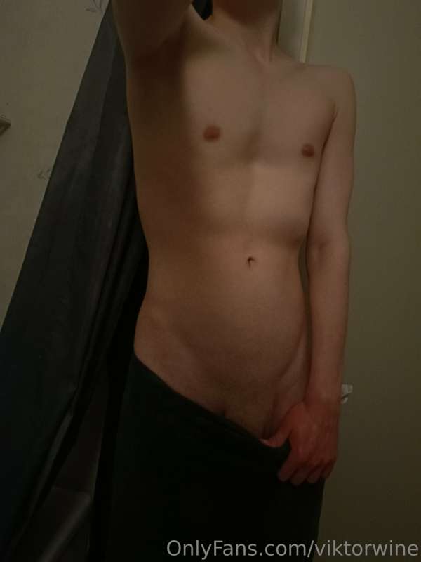 I wish I had some comapany in the shower...

Happy saturday ..