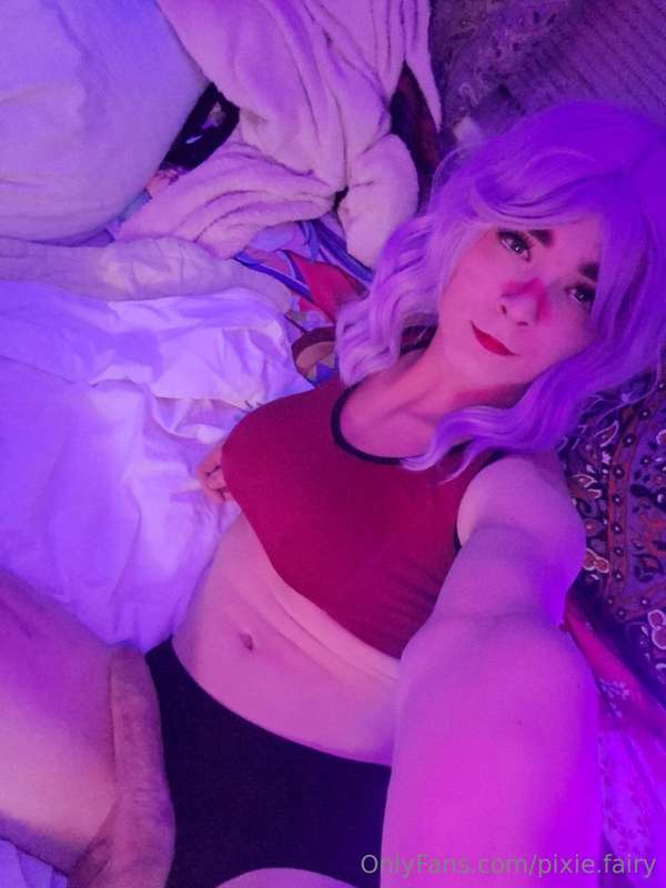come join me here in our bed.. this thing is waiting for you..