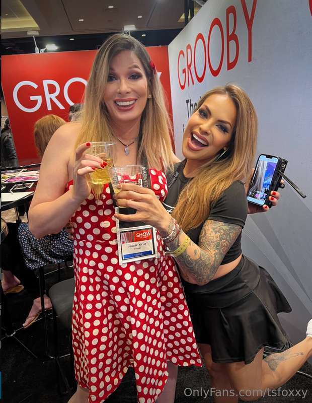 Happy birthday to my favorite person @jamiekellyxxx ! I'm so..