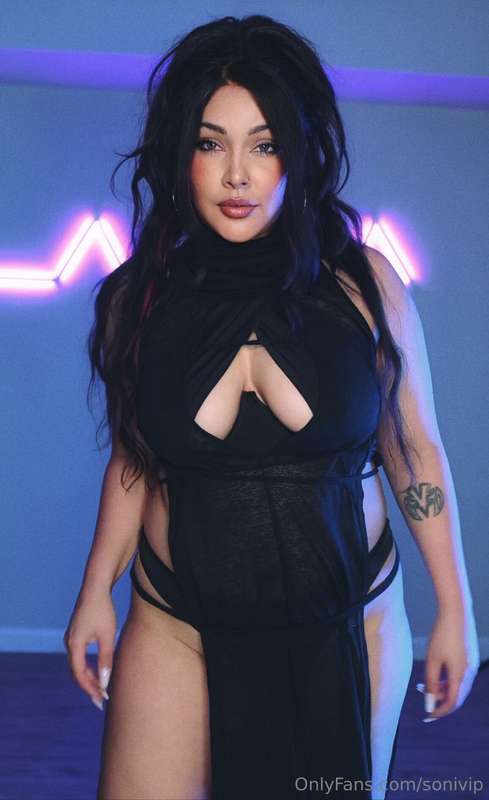 New sets coming and I'm being real naughty ❤️ what can I say..