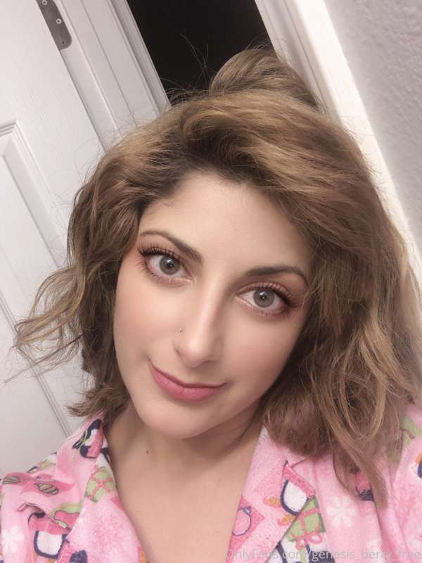 Hey y’all! I’m gonna be live on Streamate soon! Here’s the l..