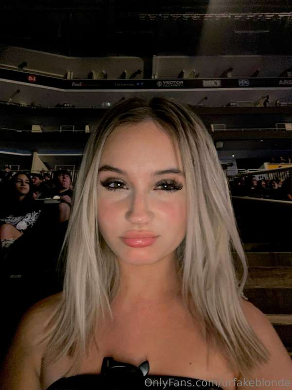 ursecretgirlfriend0