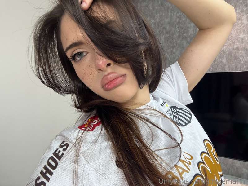 Oversized football tops have my heart 🫶