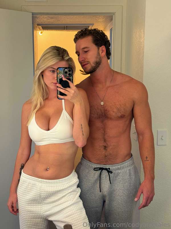 Mom & Dad just check in 😊🤍 We hope everyone’s having a great..