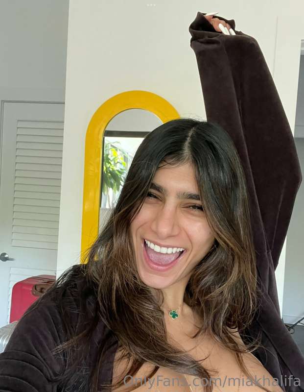 Foto 601 de Mia Khalifa en Tocromo