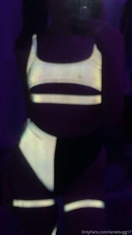 laniebugg17 image #1