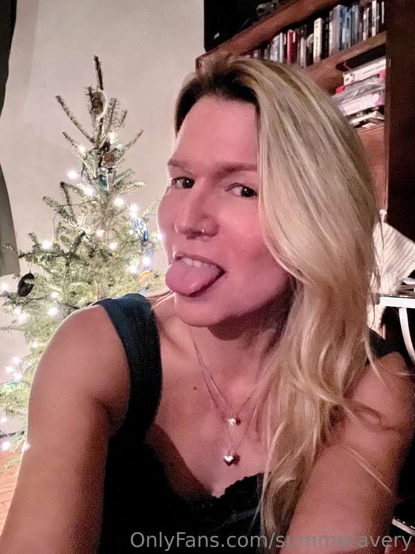 I'm dreaming of a white Christmas 💦 💦 💦