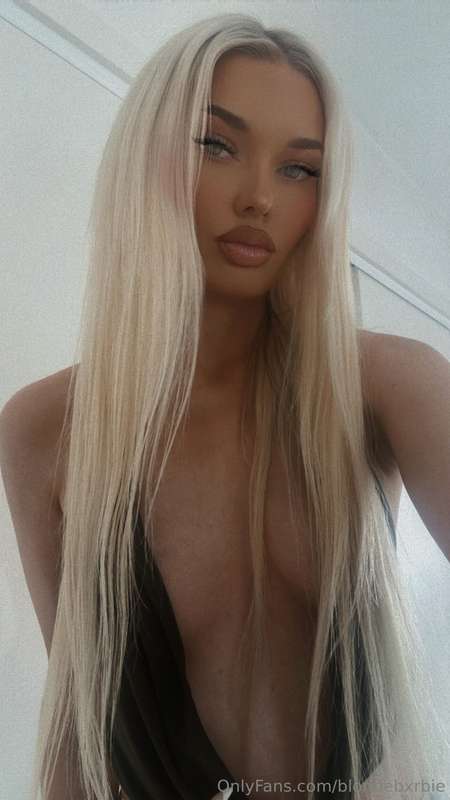 blondebxrbie