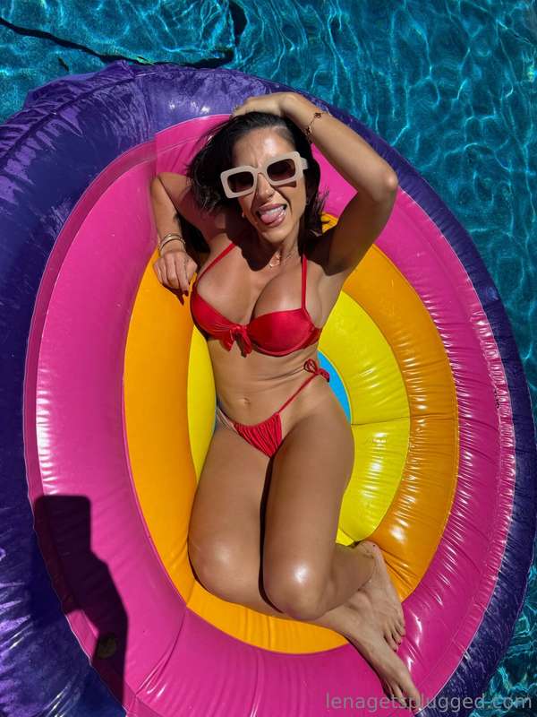 lenatheplug image #0