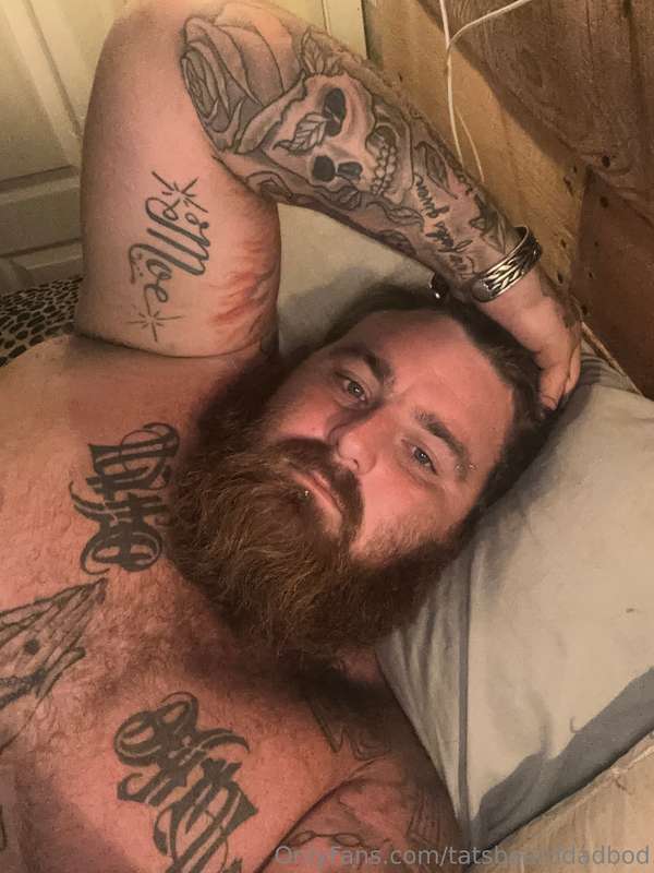 tatsbearddadbod