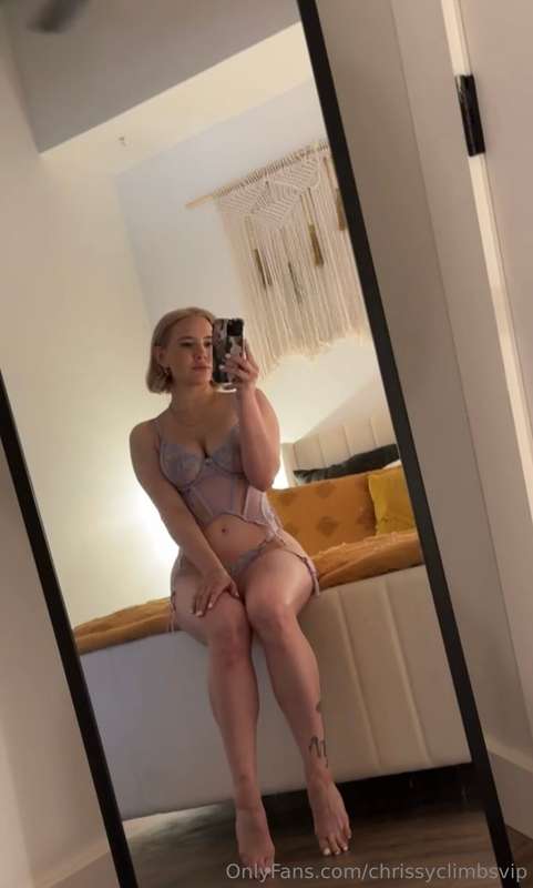 chrissyclimbsvip image #0