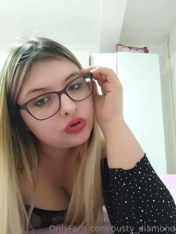busty_diamond