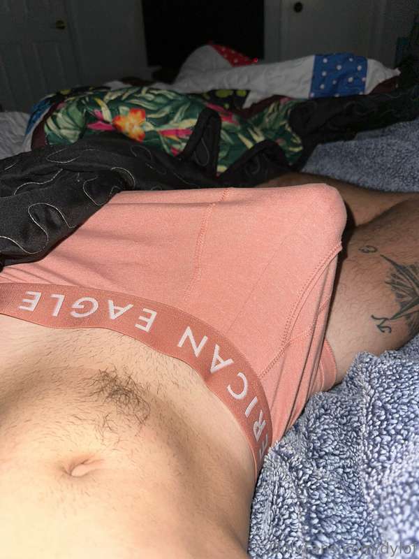 Daddy just got home from a long day and had to rub a HUGE 🥵💦..