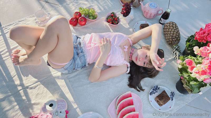 arisepeachy photo