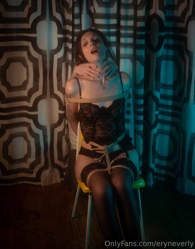Here's some beautiful bondage photos I'm sure you'll appreci..