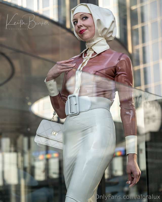 The highest fashion. Some incredible street photography from..