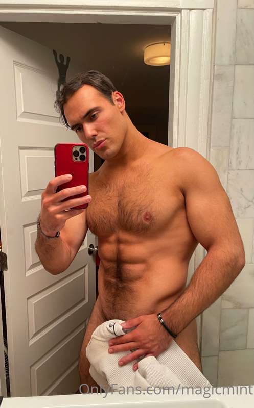Last day of the month, what Are you all doing?🤤