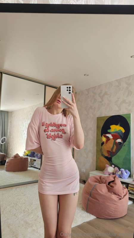 Find a real piece of art in this photo! What do you think? 😋..
