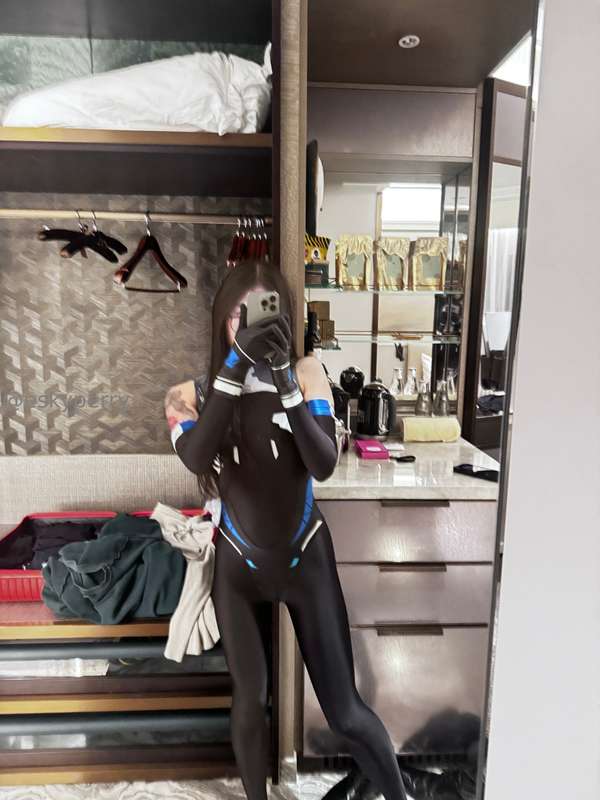 Had so much fun role playing a sexy robot :') 