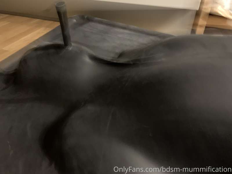 bdsm-mummification
