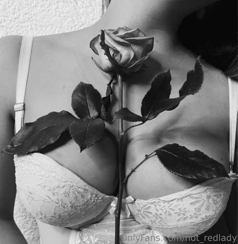 hot_redlady image #15