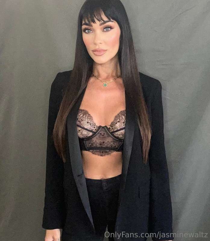 Auditions ➡️ Ass
Comment what kind of content you want from ..