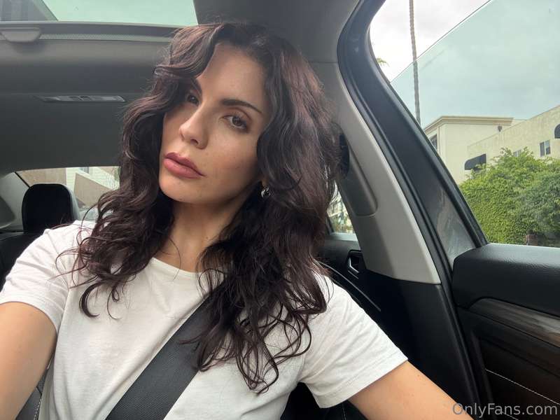 hump day car selfie 💞🤭