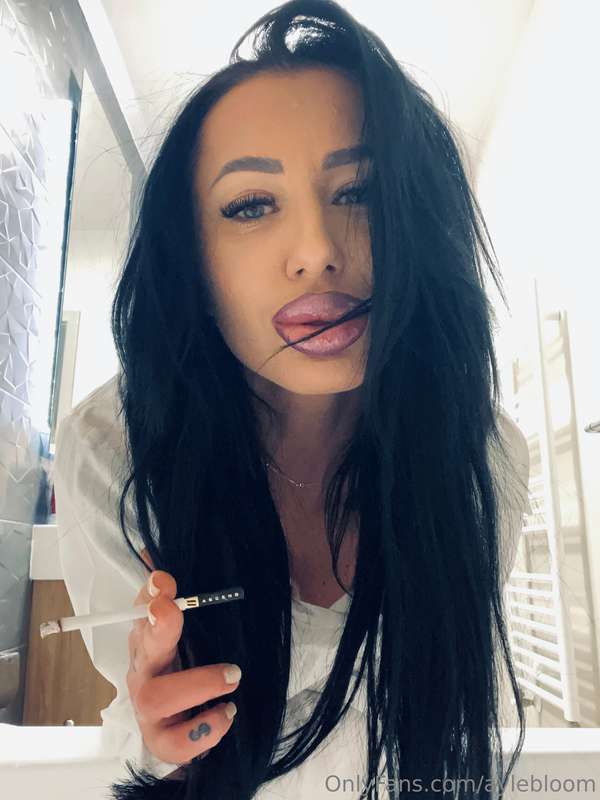 Don't forget to subscribe for the 🔥 content 💋💋💋