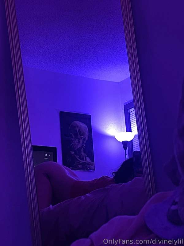 divinelylillith