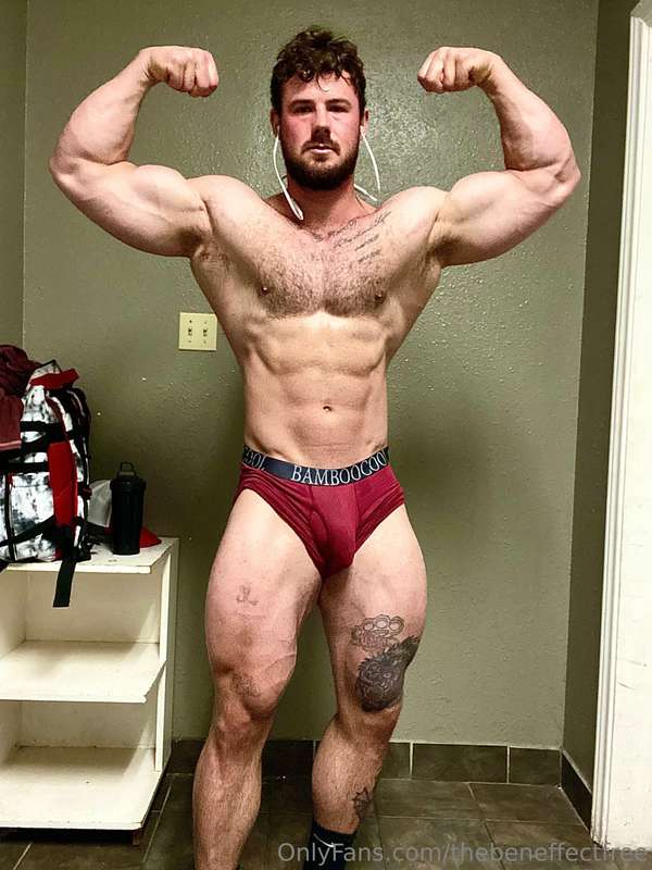 Progress pic alert! The gains are real, but if you want to s..