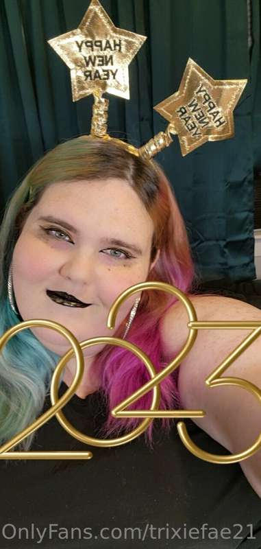 A little naughty New Years photo set. 9 photos total. All yo..