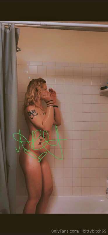 Come shower with me? Tip me $5 & I’ll post my shower videos...