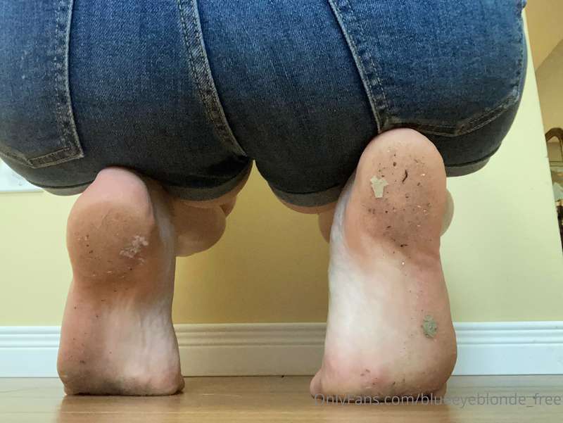 blueeyeblonde_free
