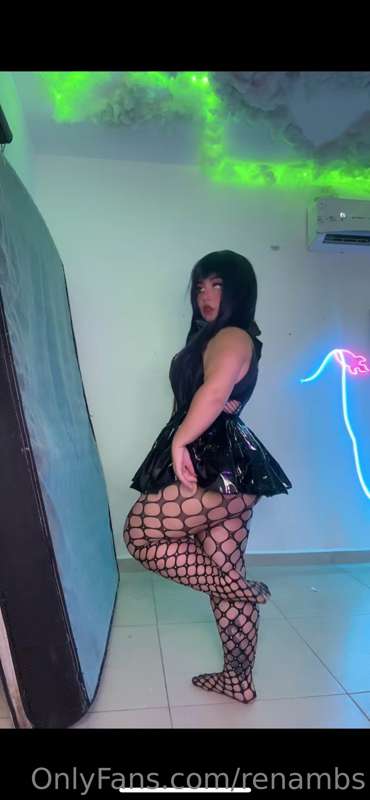 Este fin y el martes voy a ir a sesión vestida así y de la p..