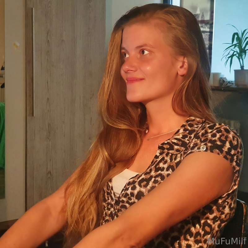 My first livecam masturbation with multiple orgasms 💦💦💦
